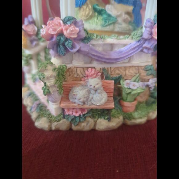 Vintage bluebird gazebo glitter globe - Picture 8 of 9